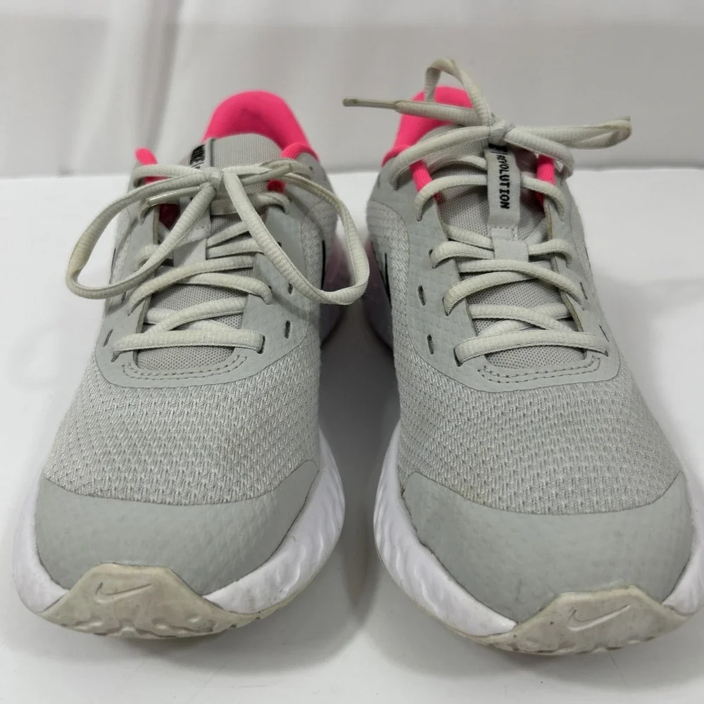 Nike Revolution 5 BQ5671 010 Youth 6 Running Shoes Pink Gray Sneakers Women  7.5